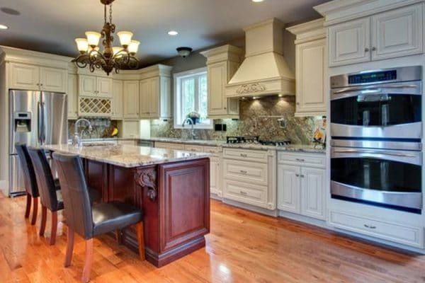 how much do new kitchen cabinets cost